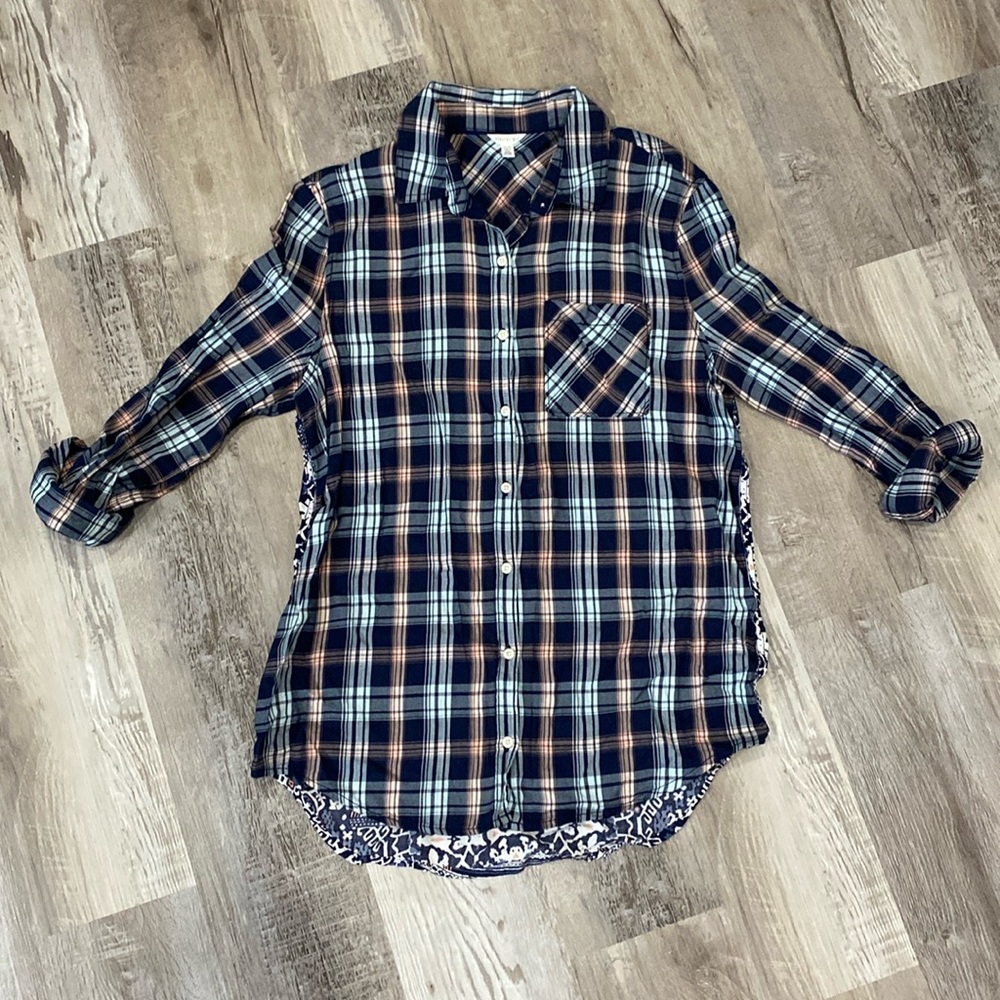 Aeropostale - Women’s Oversize Gauzy Button Up Long Sleeve Top - Size M